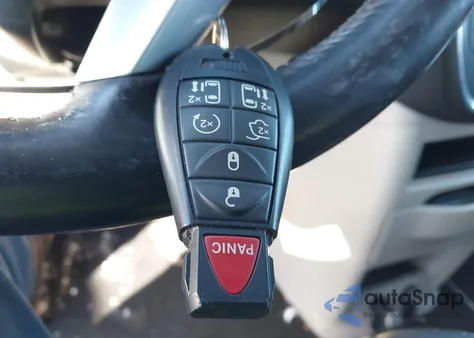 2014 Chrysler Town & Country Touring-L из США, поврежденный, VIN 2C4RC1CG9ER107932